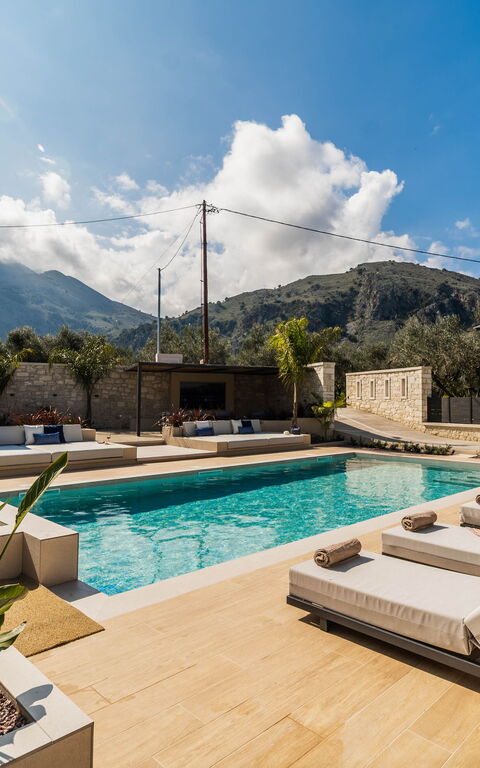 Villa Serenity: Have, pool, Udendørs