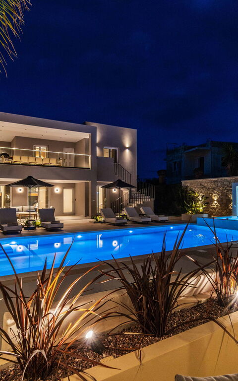 Villa Serenity: pool, Udendørs, Udvendige