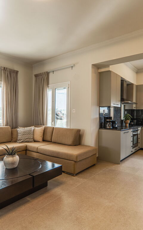 Villa Serenity: Køkken, Stue