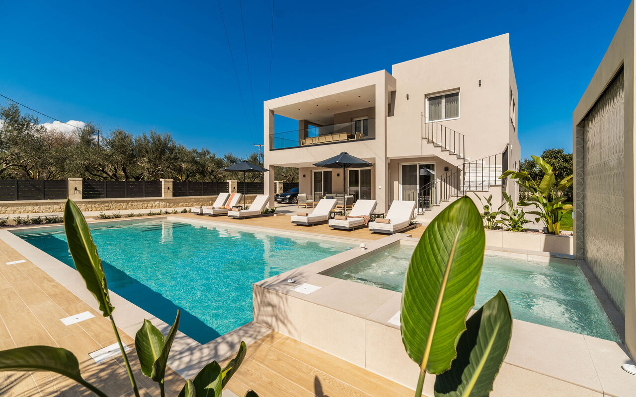 Villa Serenity: pool, Udendørs, Udvendige