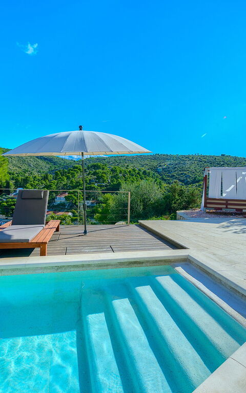 Villa Pine Haven: pool, Udendørs, Udvendige