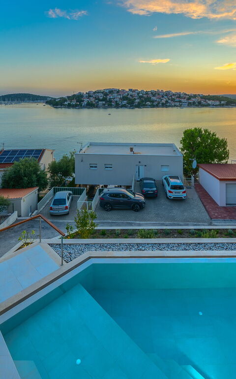 Villa Allina: pool, Udendørs, Udvendige, Visninger