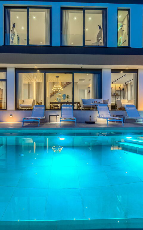 Villa Allina: pool, Udendørs, Udvendige