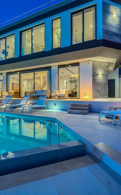 Villa Allina: pool, Udendørs, Udvendige