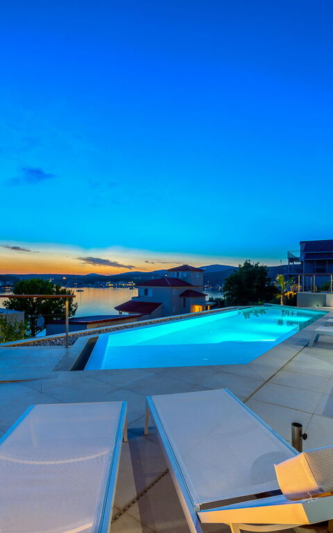 Villa Allina: pool, Udendørs, Udvendige, Visninger