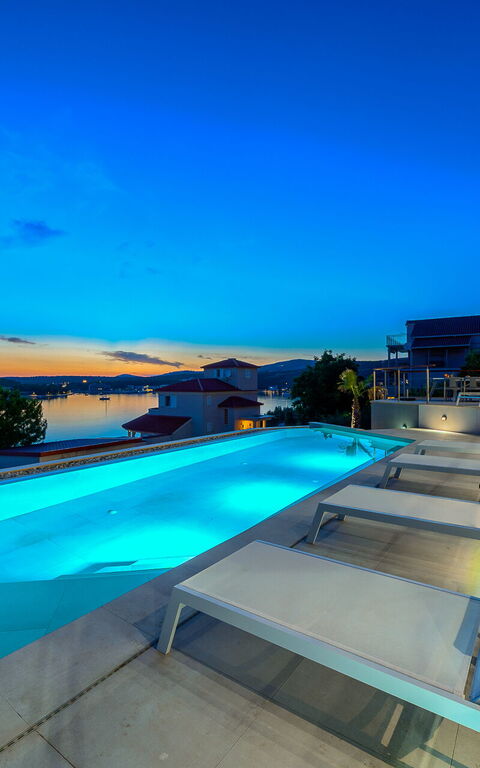 Villa Allina: pool, Udendørs, Udvendige, Visninger