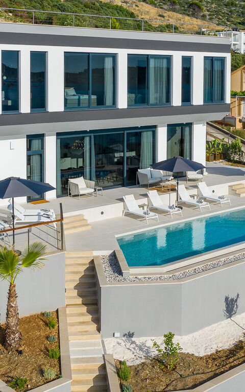 Villa Allina: pool, Visninger