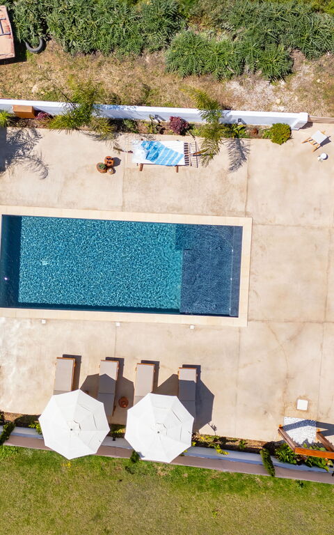 Christianna Apartments: pool, Udendørs
