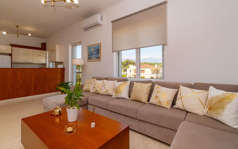 Feriebolig Christianna Apartments 2: Frokostlokale, Køkken, Stue