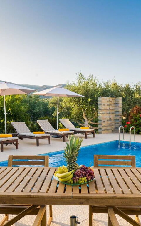 Villa Aetheria: Altan / terrasse / gårdhave, pool, Udendørs, Udvendige