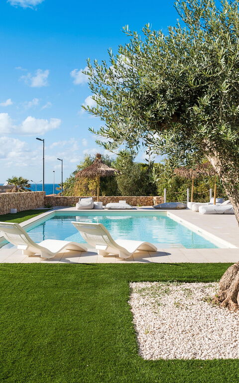 Villa Castalia: Have, pool, Udendørs, Udvendige, Visninger