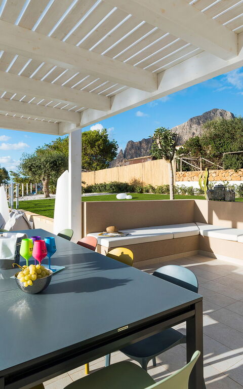 Villa Castalia: Altan / terrasse / gårdhave, Udendørs, Udvendige