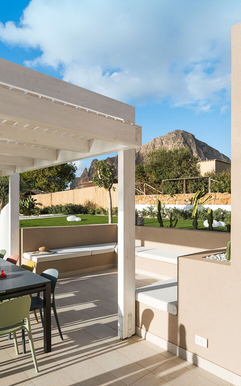 Villa Castalia: Udendørs, Udvendige