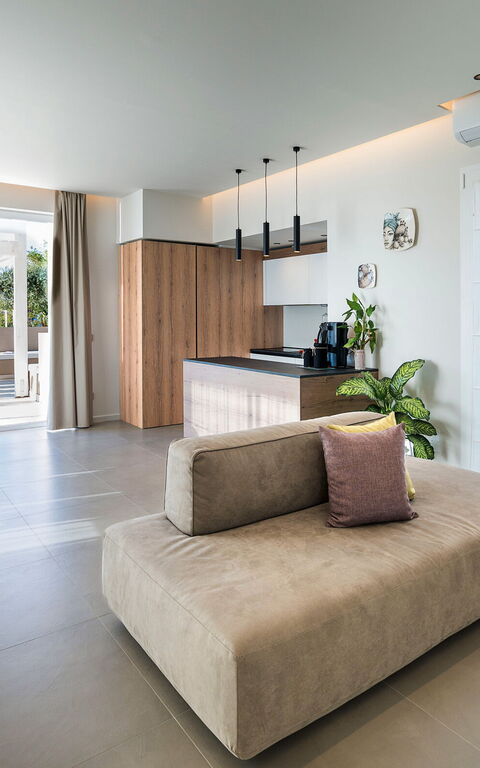 Villa Castalia: Frokostlokale, Køkken, Stue