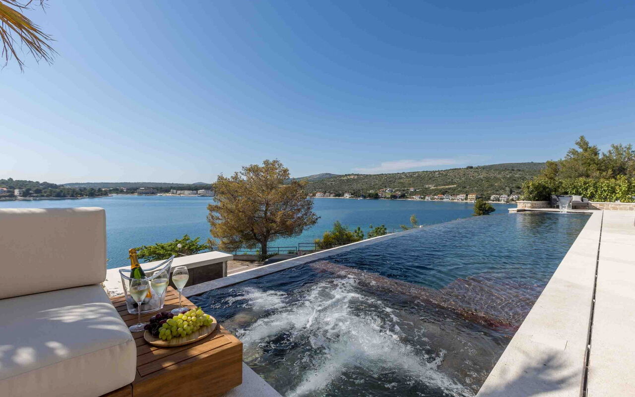 Villa Olive Vista 1: pool, Udendørs, Udvendige, Visninger