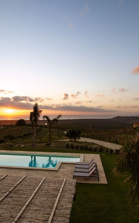 Villa Erakle: Udendørs, Udvendige, Visninger