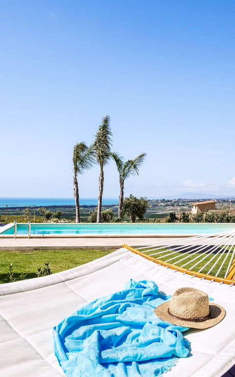 Villa Erakle: Have, pool, Udendørs, Udvendige, Visninger