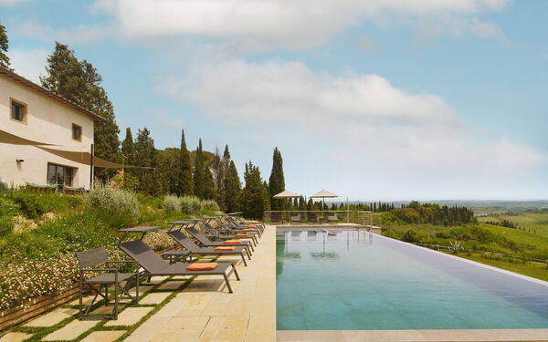 Villa Elmi: Have, pool, Udendørs, Udvendige, Visninger