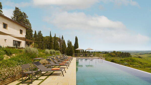 Villa Elmi: Have, pool, Udendørs, Udvendige, Visninger