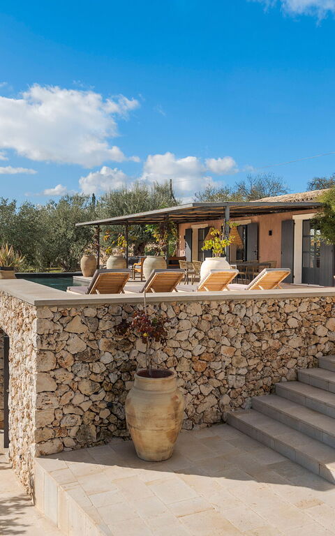 Villa Zigulì: Udendørs, Udvendige