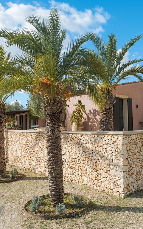 Villa Zigulì: Udendørs, Udvendige