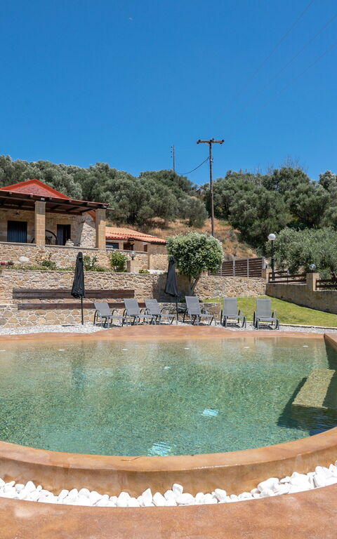 Villa Dimmare: Have, pool, Udendørs, Udvendige