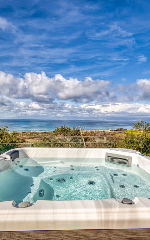 Villa Dominante: boblebad, Udendørs, Udvendige, Visninger