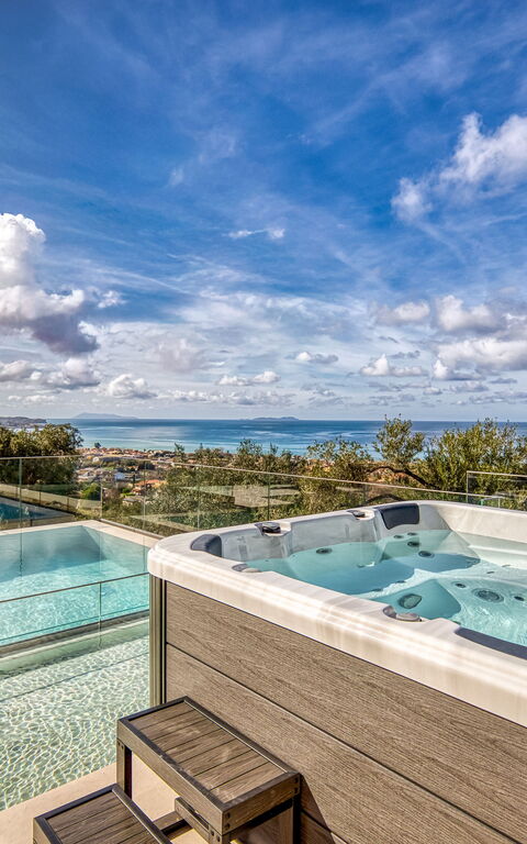 Villa Dominante: boblebad, pool, Udendørs, Udvendige, Visninger