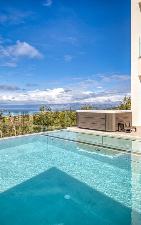 Villa Dominante: pool, Udendørs, Udvendige, Visninger