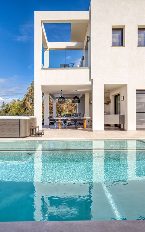 Villa Dominante: pool, Udendørs, Udvendige