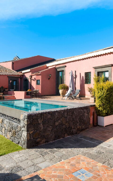 Micanera House: Have, pool, Udendørs, Udvendige