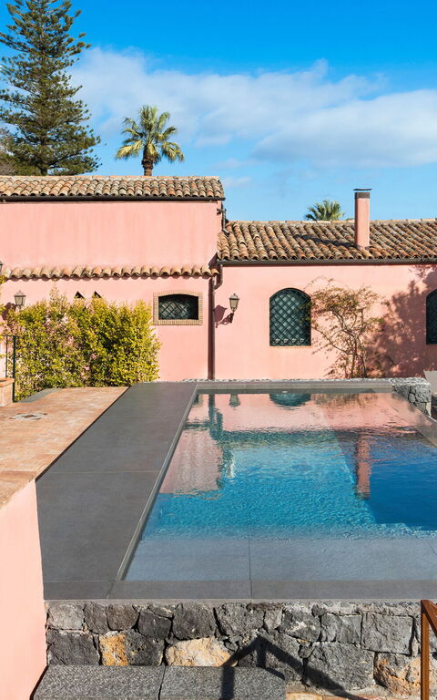 Micanera House: Have, pool, Udendørs, Udvendige