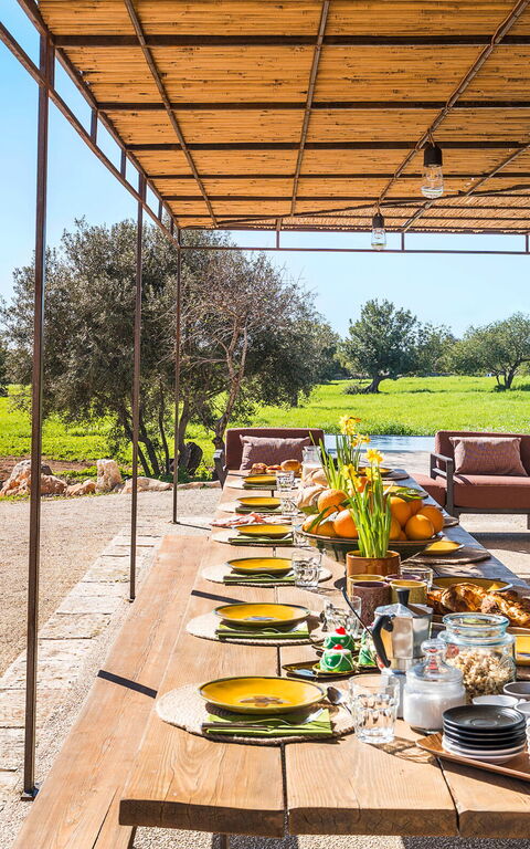 Villa Ninetta: Udendørs, Udvendige