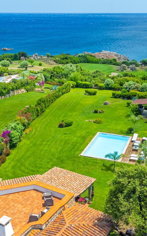 Villa Silenis: Have, pool, Udendørs, Udvendige, Visninger