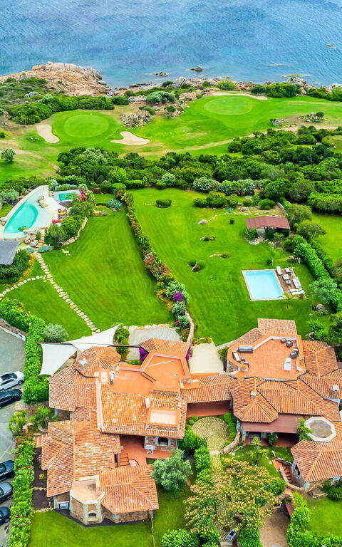 Villa Silenis: Have, pool, Udendørs, Udvendige, Visninger