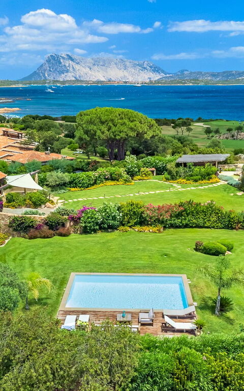 Villa Silenis: Have, pool, Udendørs, Udvendige, Visninger