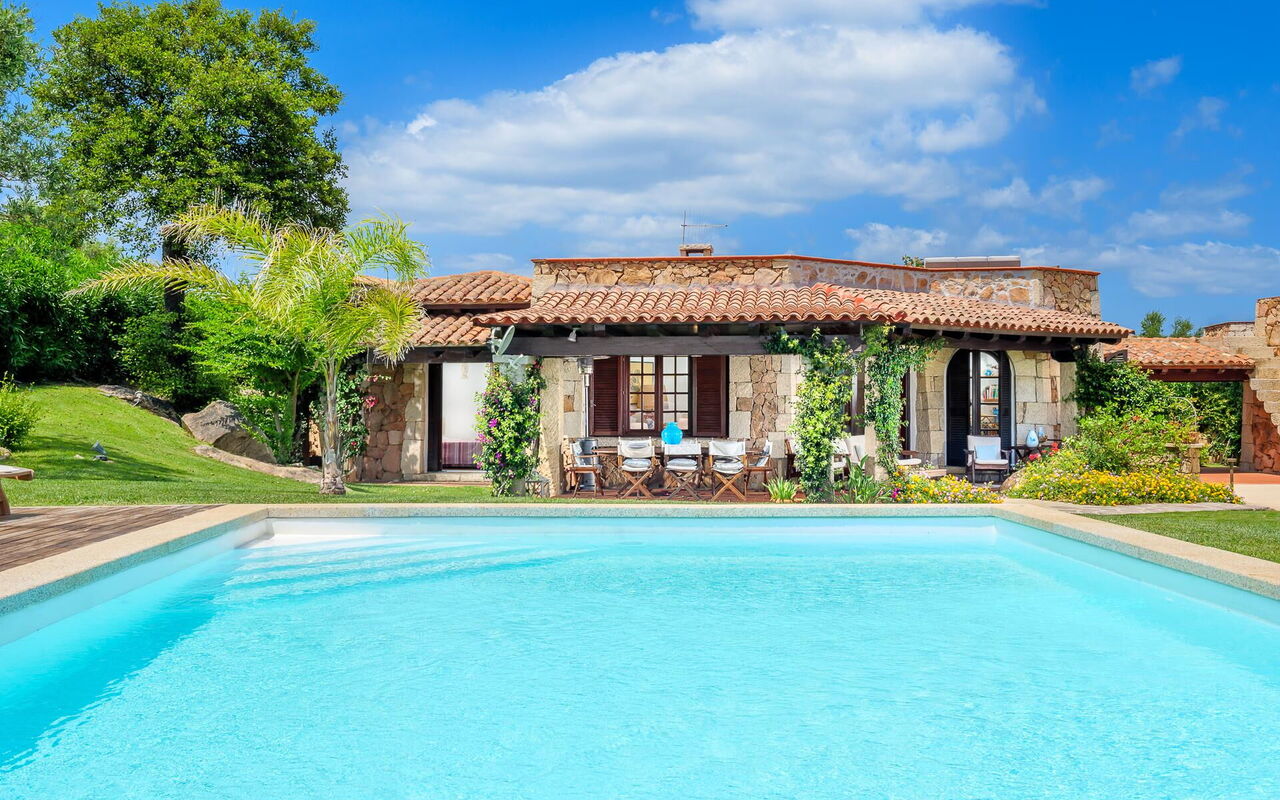 Villa Silenis: pool, Udendørs, Udvendige
