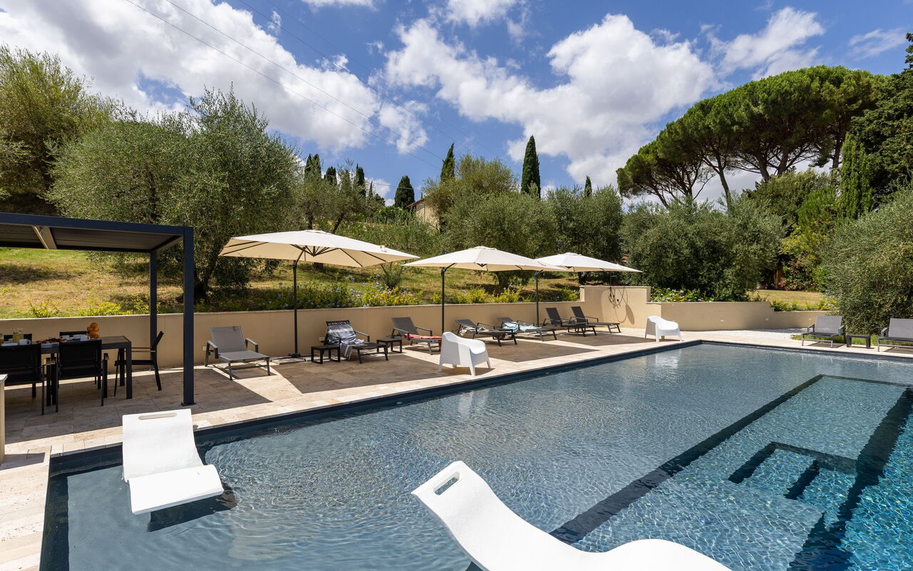 Villa Silvia: pool, Udvendige