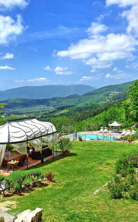 Villa Lonciano - 2026: Have, pool, Udendørs, Udvendige, Visninger