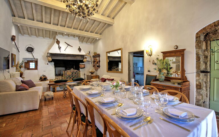 Villa Lonciano - 2026: Frokostlokale, Stue