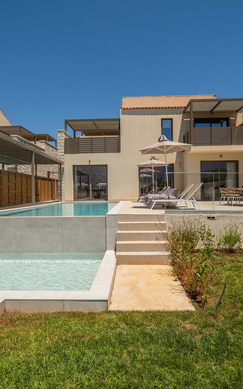 Villa Zen Chrysi: Have, pool, Udendørs, Udvendige