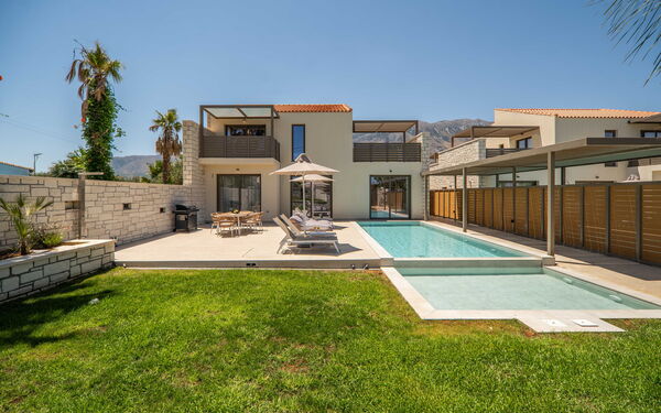 Villa Zen Hephaistos: Have, pool, Udendørs, Udvendige