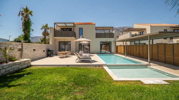 Villa Zen Hephaistos: Have, pool, Udendørs, Udvendige