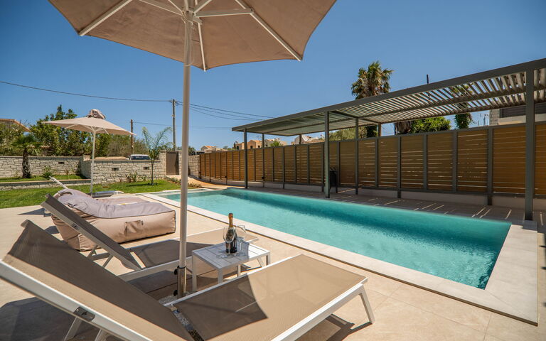 Villa Zen Hera: pool, Udendørs, Udvendige