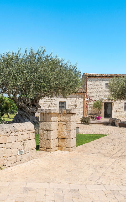 Corte Antigua: Hovedindgang, Udendørs, Udvendige