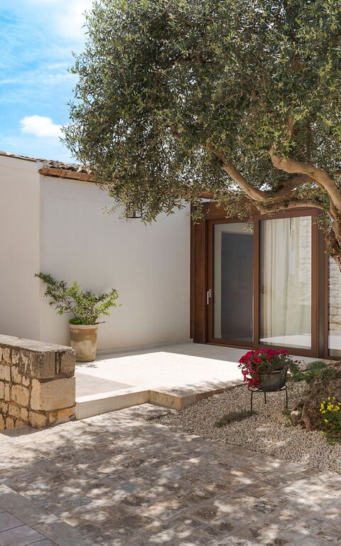 Corte Antigua: Udendørs, Udvendige