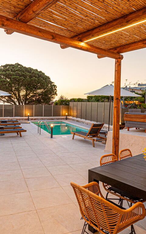 Villa Platon: Altan / terrasse / gårdhave, Have, pool, Udendørs, Udvendige