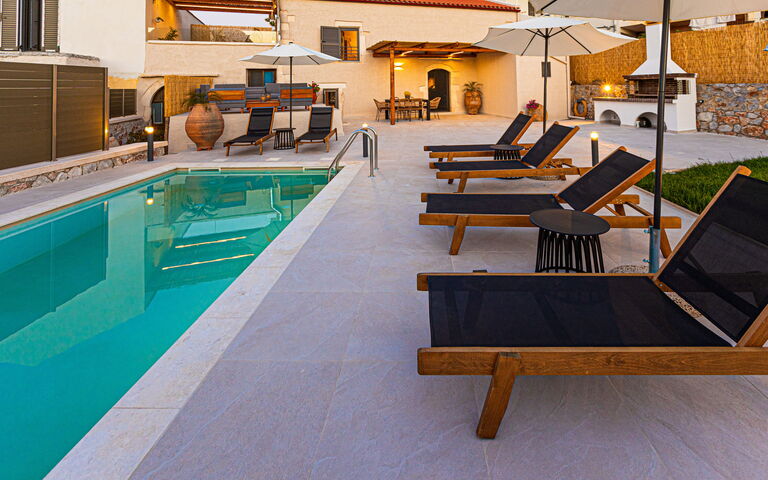 Villa Platon: pool, Udendørs, Udvendige