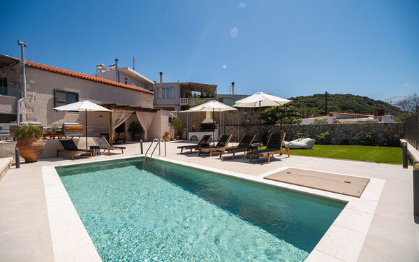 Villa Platon: Have, pool, Udendørs, Udvendige