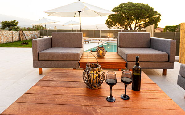 Villa Platon: Altan / terrasse / gårdhave, pool, Udendørs, Udvendige